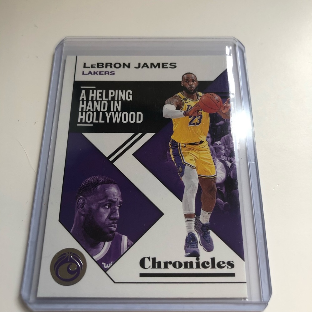 2019 Panini Chronicles Lebron James